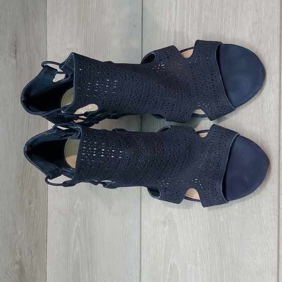 Vince Camuto Women Corbina Ankle Side strap Heels Open Toe Ankle boots 8M - Picture 4 of 14